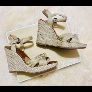 Michael Kors Wedge Beige Straw Woven Sandals 8 New